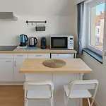Stylish Flat With Rooftop In Ixelles
