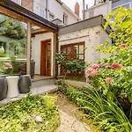 Maison Du Cinquantenaire - The Residential