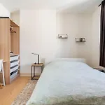 Bright 2Br Flat In A Historic Square Near Eu Area