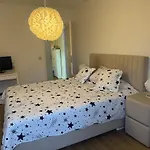 Luxurious Apartment In Auderghem