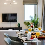 3Br Nato & Eu Apartment - Freeluggage Room