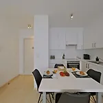 Stylish And Practical 1Br Apartment In Bruxelles-Ville