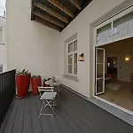 Grand Place Escape Spacious 1Br With Charm