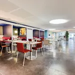 Ibis Styles Louise