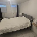 City Escape Sleeps 6