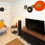 Le Chic 102 Apartment *