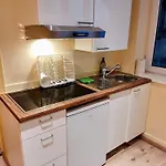 Modern Half-Basement 1Br Near Montgomery & Vub