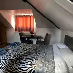 Room Near The Center With Bathroom And Kitchen