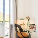 Newton Boutique Residences - Eu Area 4*