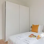 Center Royal Residence