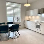 Wit Ii, Near Metro, Train N7670