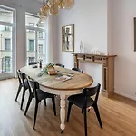 Apartment Toison D'or *