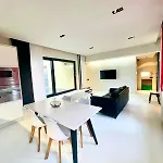 Elegant Central Apartment Quiet And Bright