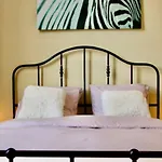 Nice One-Bedroom Apartment