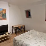 Apartment Duplex 3br Near Supermarkets & Metro Brussels