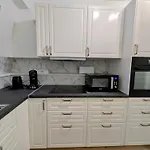 Duplex 3br Near Supermarkets & Metro * Brussels