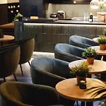 Hotel Zoom 4*