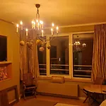 Romantics Rooms In Brussels Sky