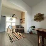 Cozy A Saint-gilles Appartement