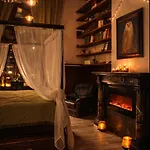 Magical Double Bedroom Duplex Appartement Brussel