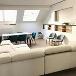 Cozy Apartment In Saint-Josse-Ten-Noode 80 M²
