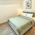 Rooms At Universite Libre De Bruxelles