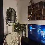 Pb155, Balcony With Street View