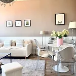 Lovely Appartment - Heart Of Brussels For 2 View Over The City