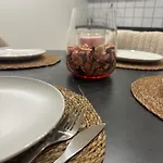 Modern 1Br And Sofa Bed Near Airport