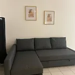 Modern 1Br And Sofa Bed Near Airport