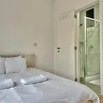 Appartement Spacious For 6 Near Center Of *