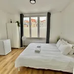 Spacious For 6 Near Center Of Appartement Brussel