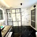 Elegant Central Apartment - Next From Grand Place, Netflix & Comfort