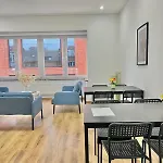 Spacious For 6 Near Center Of * Brussel