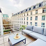 Studio Centre Bruxelles Avec Grand Balcon Pour 2Personnes