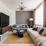 Le Charme Urbain Lumineux *