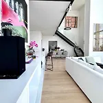 Skyline Luxury Penthouse In 220 M2 Of Elegance