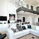 Skyline Luxury Penthouse In 220 M2 Of Elegance 4*