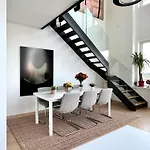 Skyline Luxury Penthouse In 220 M2 Of Elegance Bed & Breakfast 4*