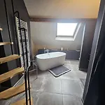 Luxury Triplex Stylish 2Br Apartment In Brussels