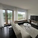 Crystal View Apartment
