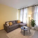 Spacious 2br Near Grand Place3 *