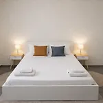 Central Brussels Spacious 2Br Near Grand Place 1