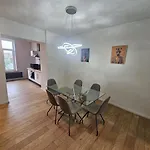 Apartment Luxury Triplex Stylish 2br In *