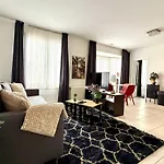 Nice Apartment Elegant Close To The European Parliament