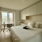 Cosy And Modern 1bed Near Gare Du Midi Dox Apartment