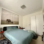 Nice Apartment Elegant Close To The European Parliament