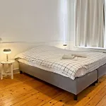 Prime Location Apartment Chtelain Saint-Gilles Self Checkin