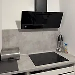 Appartement Charming 1 Bedroom With Terrace *