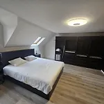 Apartment Luxury Triplex Stylish 2br In Brussels